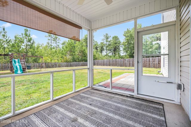 877 Stormy Gale Lane, Sneads Ferry, NC 28460