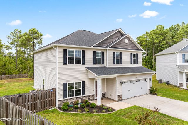 877 Stormy Gale Lane, Sneads Ferry, NC 28460