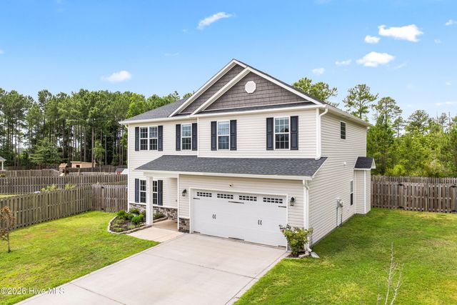 877 Stormy Gale Lane, Sneads Ferry, NC 28460