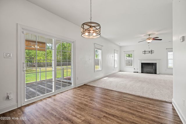 877 Stormy Gale Lane, Sneads Ferry, NC 28460