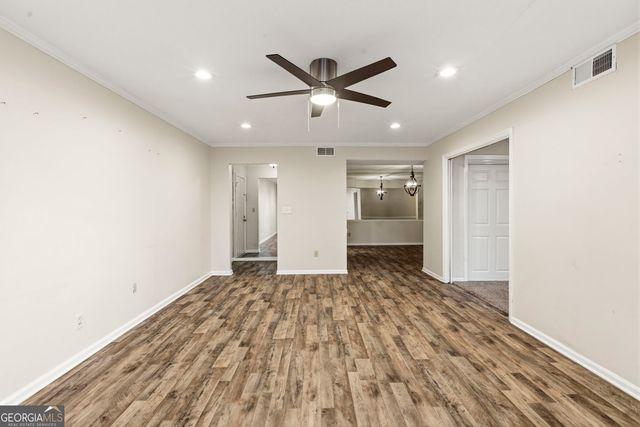 6851 Roswell Road D-15, Sandy Springs, GA 30328