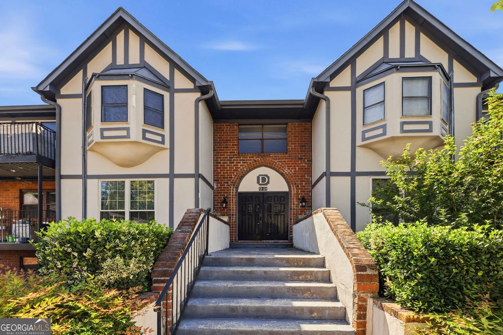 6851 Roswell Road D-15, Sandy Springs, GA 30328