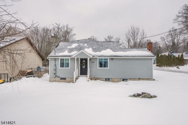 2129 Lakeside Dr W, Vernon Twp., NJ 07422