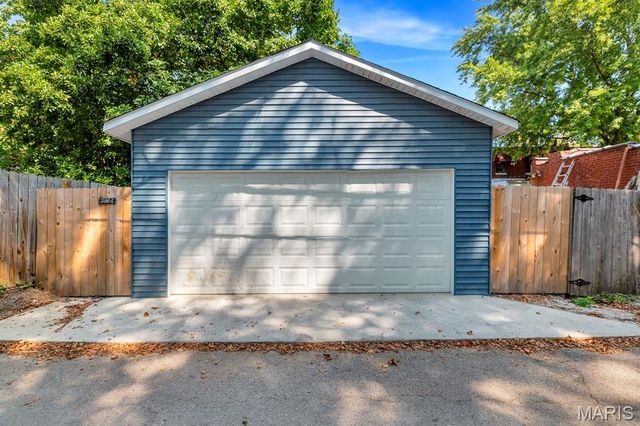 3964 Arsenal Street, St Louis, MO 63116