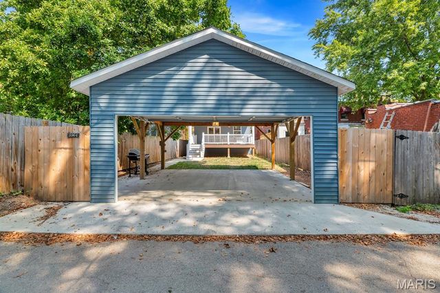 3964 Arsenal Street, St Louis, MO 63116