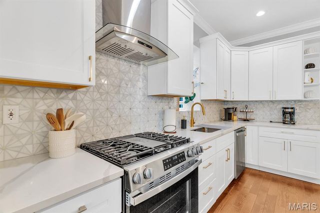 3964 Arsenal Street, St Louis, MO 63116