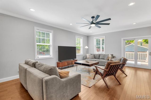 3964 Arsenal Street, St Louis, MO 63116