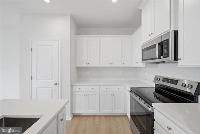 421 NATIONAL ST, Ranson, WV 25438