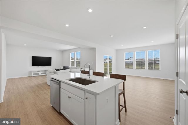 421 NATIONAL ST, Ranson, WV 25438