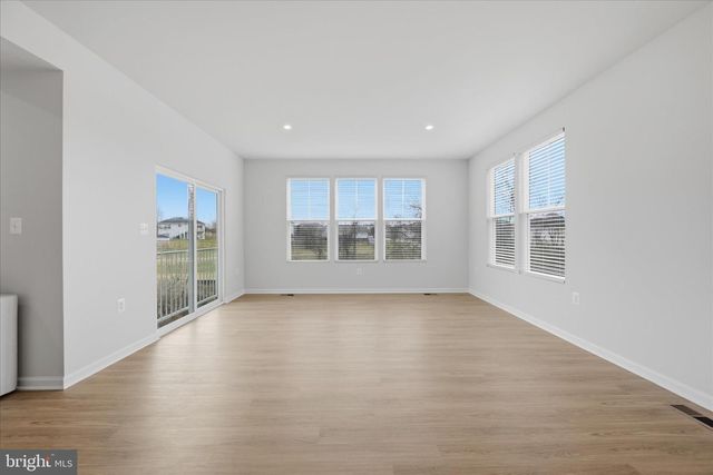 421 NATIONAL ST, Ranson, WV 25438