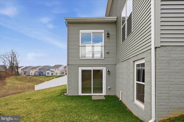 421 NATIONAL ST, Ranson, WV 25438