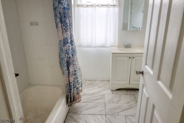 408 14Th Ave, Irvington Twp., NJ 07111