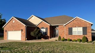 704 Silver Oaks Drive, Carl Junction, MO 64834