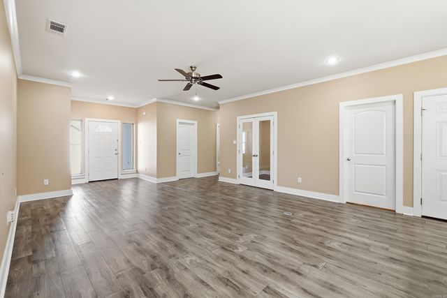 3458 Garden Club Dr, Bryant, AR 72022