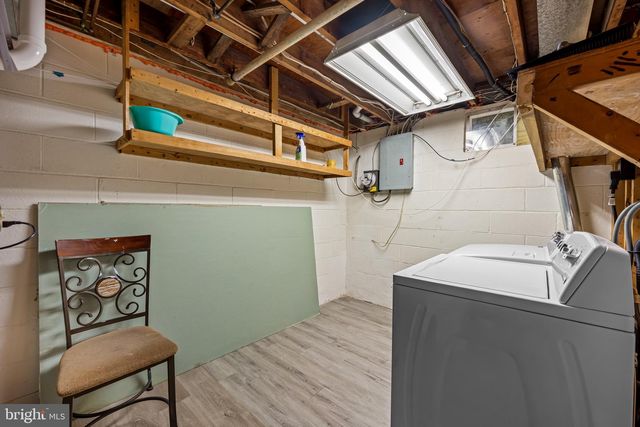 206 COVE RD, Baltimore, MD 21221