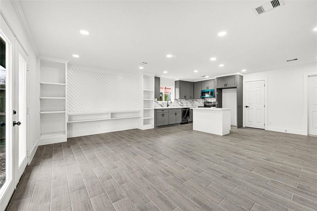 8631 Mcdade Street, Houston, TX 77080