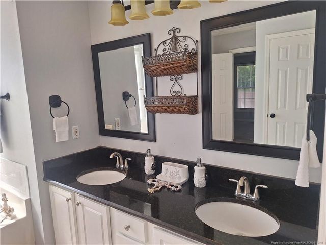 8701 Grouse Run Lane, Fayetteville, NC 28314