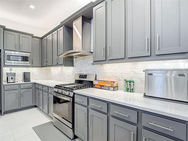 32676 TREE OF LIFE AVENUE, Wesley Chapel, FL 33543