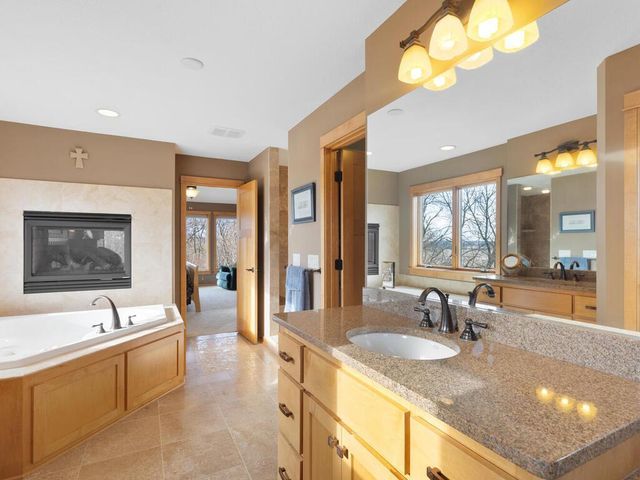 19099 Highview Court, Prior Lake, MN 55372