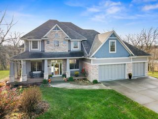 19099 Highview Court, Prior Lake, MN 55372