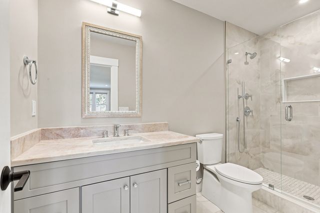 20 Florence St A, Natick, MA 01760