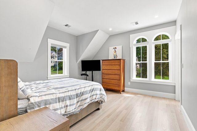 20 Florence St A, Natick, MA 01760