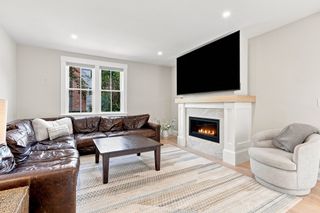 20 Florence St A, Natick, MA 01760