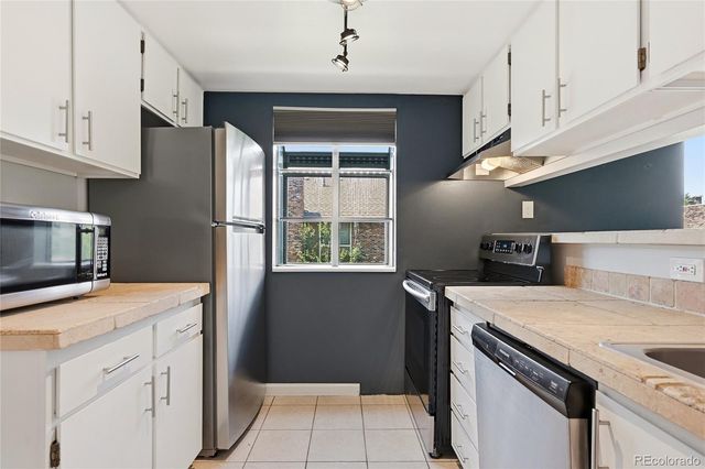 3021 S Ursula Circle 301, Aurora, CO 80014