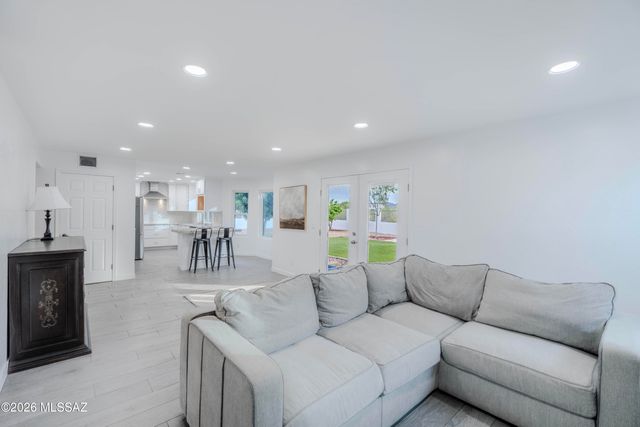 4641 N Paseo De Los Cerritos, Tucson, AZ 85745