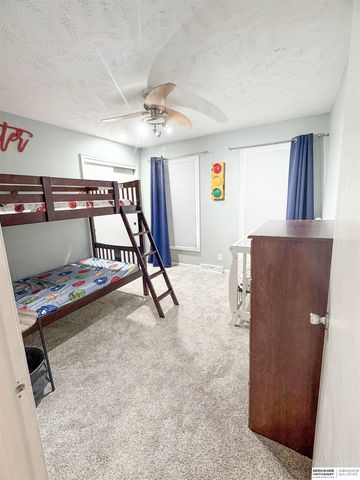 10830 Taylor Street, Omaha, NE 68164