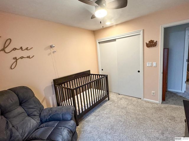 10830 Taylor Street, Omaha, NE 68164