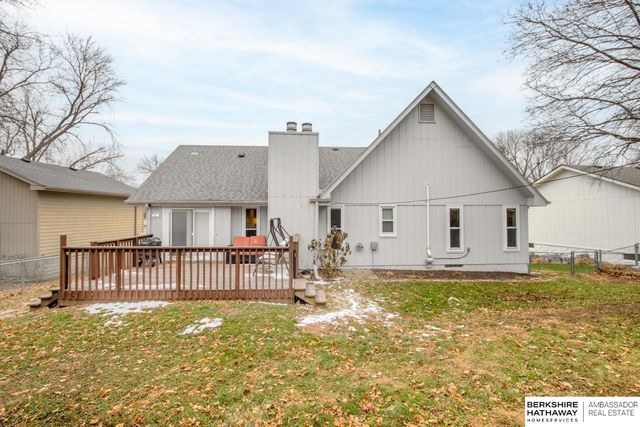 10830 Taylor Street, Omaha, NE 68164