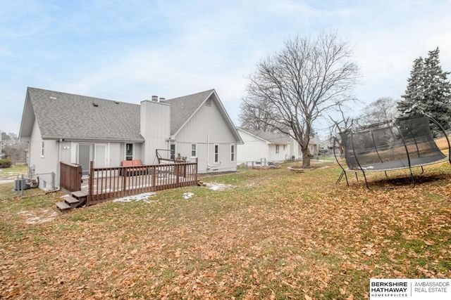 10830 Taylor Street, Omaha, NE 68164