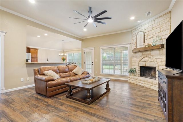10517 Calaveras, Waco, TX 76708