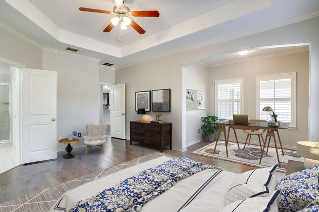 13704 Southern Oaks Drive, Fort Worth, TX 76028