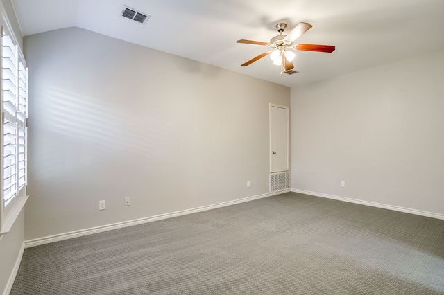 13704 Southern Oaks Drive, Fort Worth, TX 76028