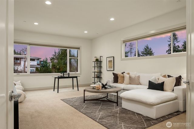 1525 4th Street, Kirkland, WA 98033