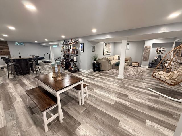 91 Royal St, Chicopee, MA 01020
