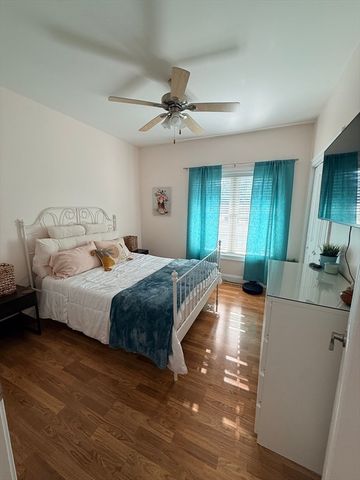 91 Royal St, Chicopee, MA 01020
