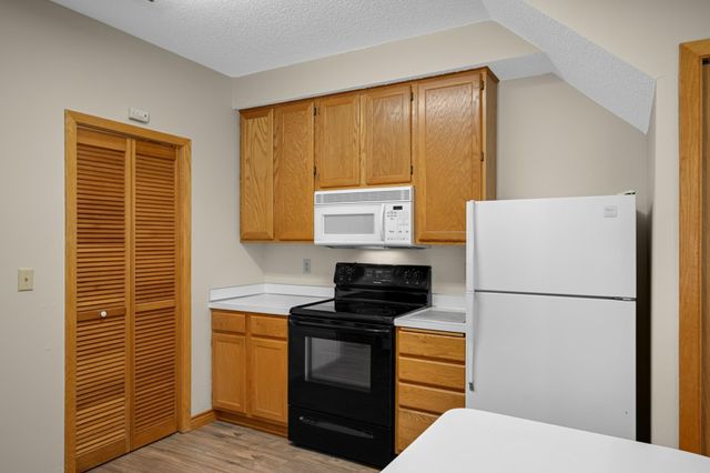 8775 Branson Drive 78, Inver Grove Heights, MN 55076