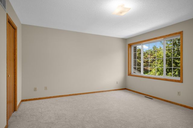8775 Branson Drive 78, Inver Grove Heights, MN 55076