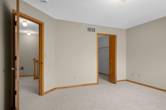 8775 Branson Drive 78, Inver Grove Heights, MN 55076