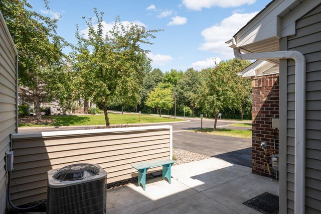 8775 Branson Drive 78, Inver Grove Heights, MN 55076