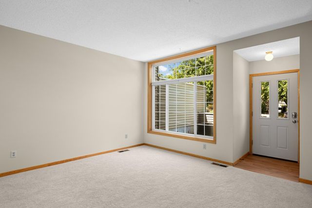 8775 Branson Drive 78, Inver Grove Heights, MN 55076