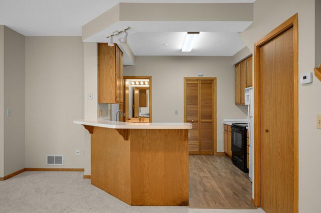8775 Branson Drive 78, Inver Grove Heights, MN 55076