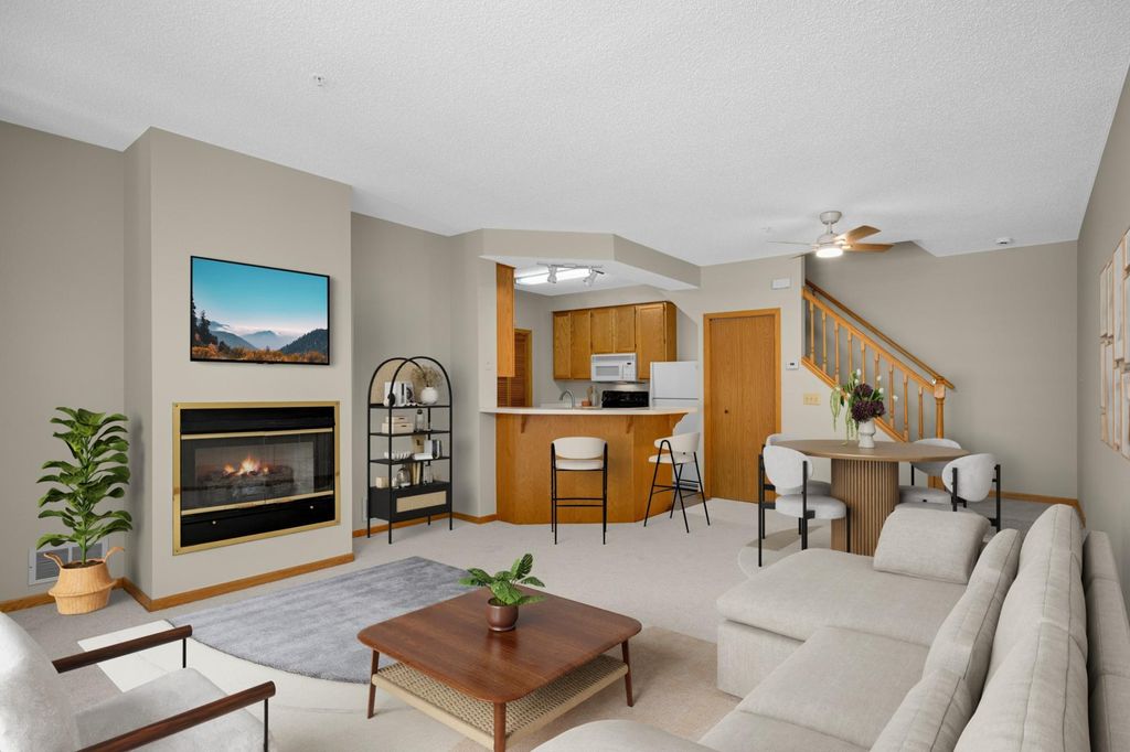 8775 Branson Drive 78, Inver Grove Heights, MN 55076