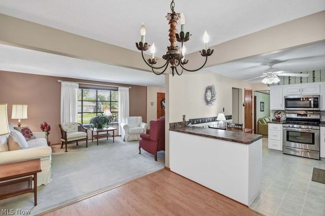 7120 Lakeview Drive, Parma, OH 44129