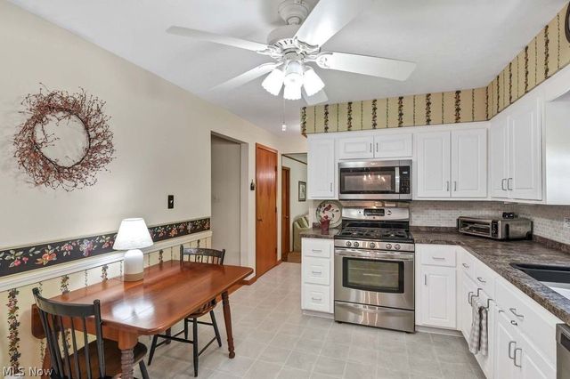 7120 Lakeview Drive, Parma, OH 44129