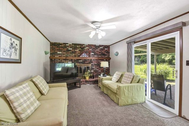 7120 Lakeview Drive, Parma, OH 44129