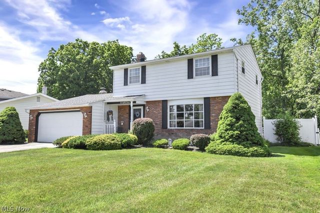 7120 Lakeview Drive, Parma, OH 44129